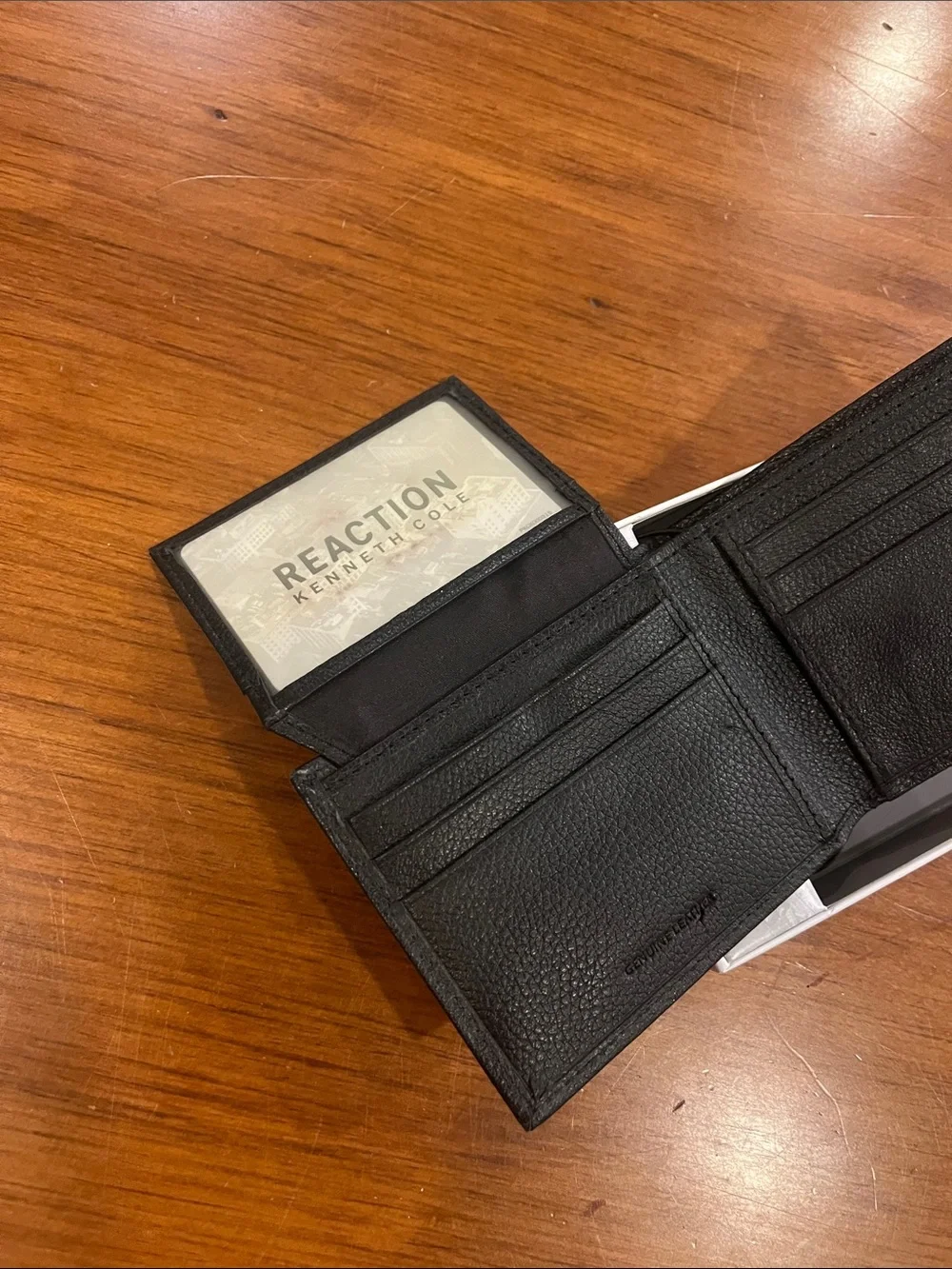 Kenneth Cole Reaction Leather Bifold Wallet with ID Holder black new